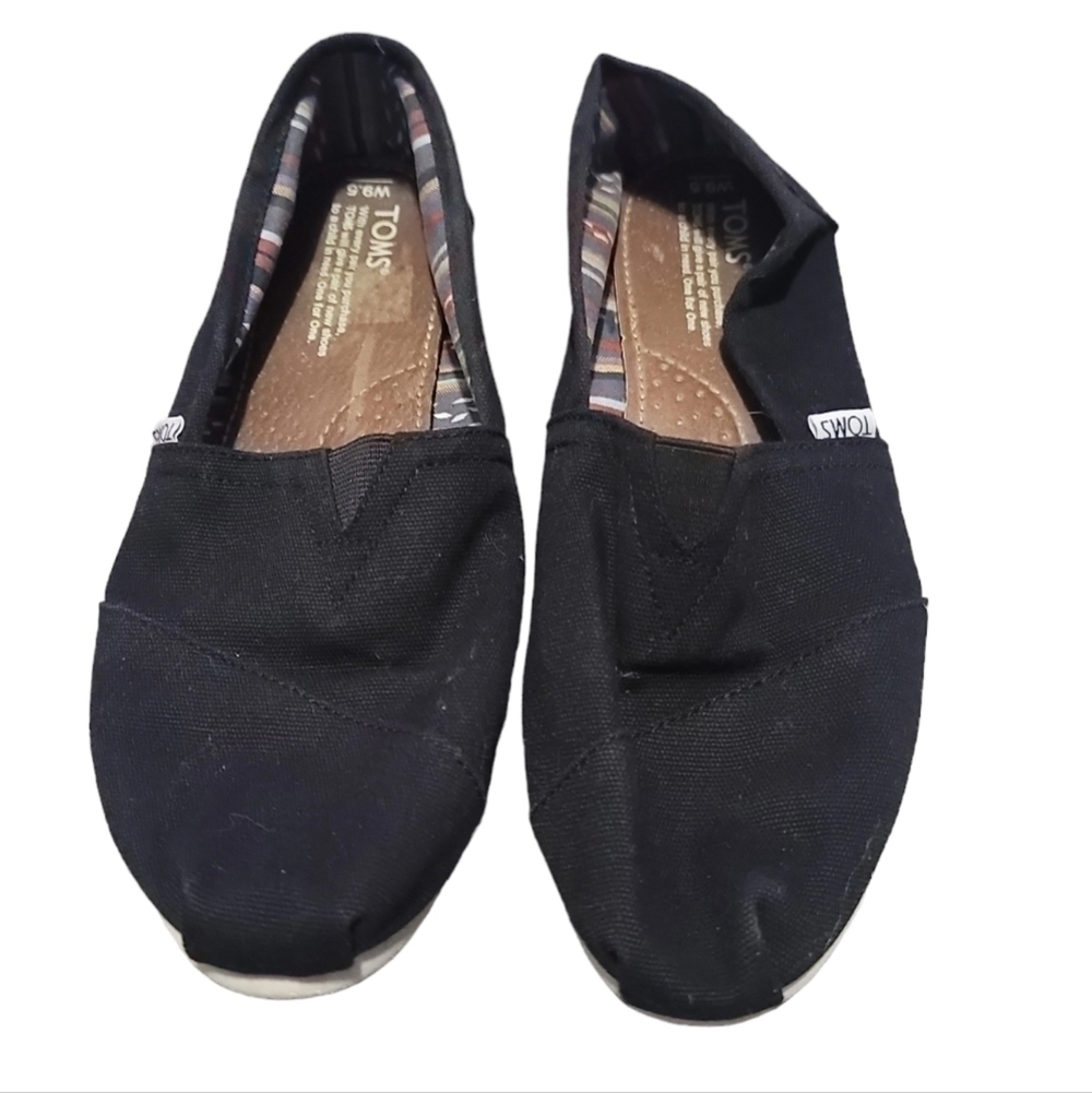 TOMS Women's Black Flats Size 9.5